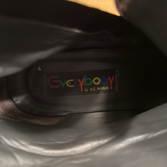 Everybody by BZ Moda, Black Leather Zip Up Low Booties Size 38 - Picture 9 of 11